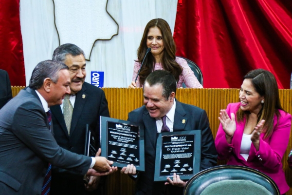 Reconoce Congreso de Nuevo León al Hospital Universitario