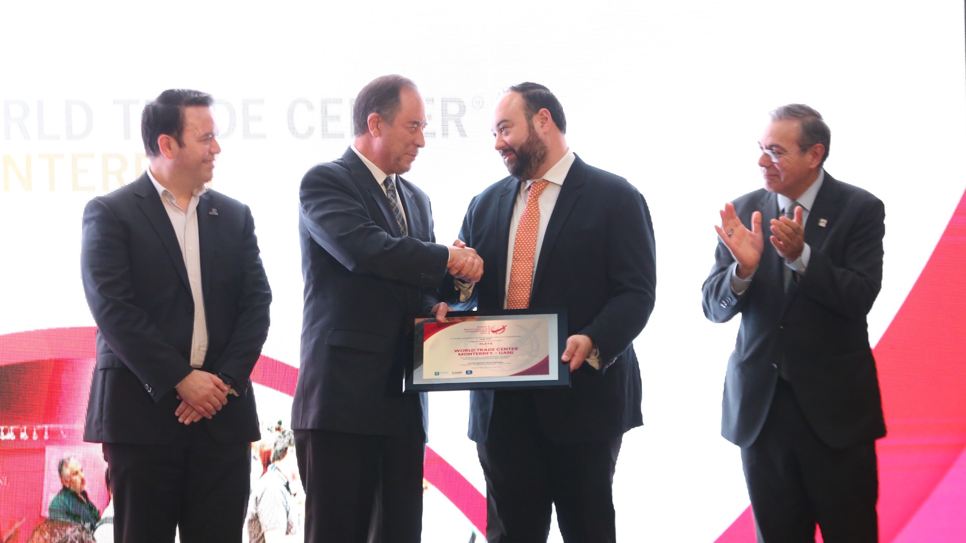 Premian competitividad del WTC-UANL