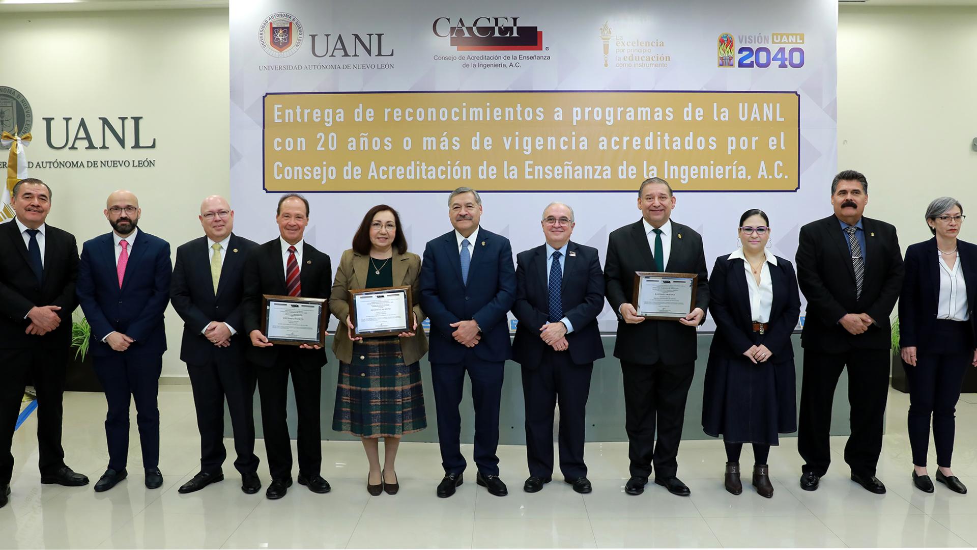 Acredita CACEI ocho programas de ingeniería de la UANL